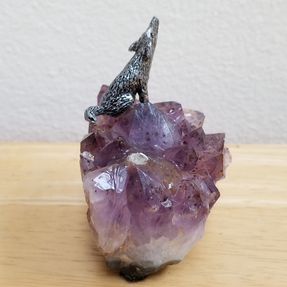 #1148 Rare Collectible Real Amethyst with Wolf - Picture 8 of 12